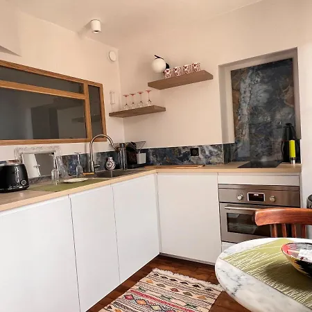 Гостевой дом Independant 27 M2 Jardin Du Luxembourg Париж